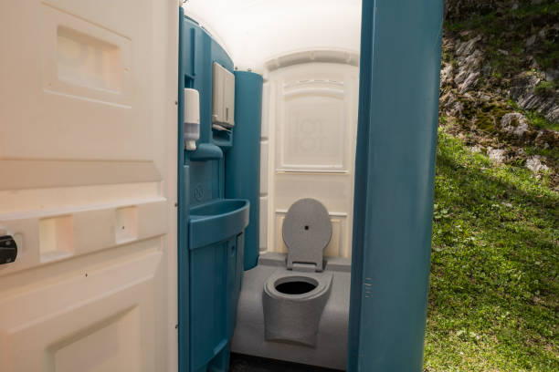 Portable Toilet Options We Offer in Cottleville, MO